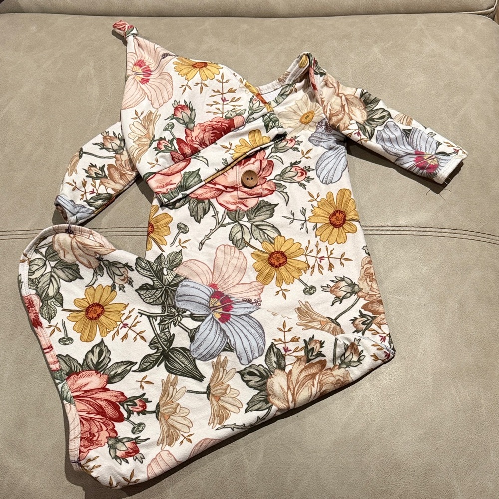 Caden lane vintage wild flower print newborn set for hosptial & newborn photos